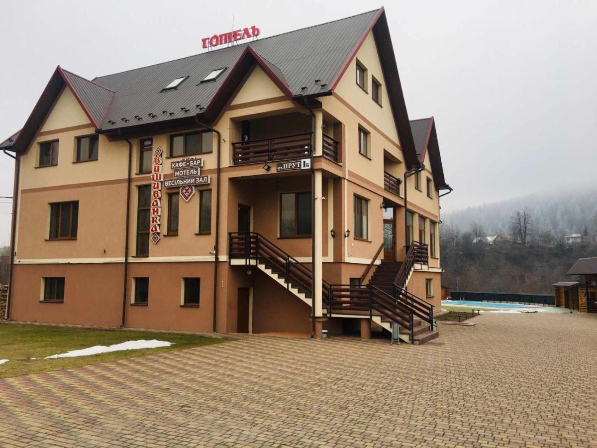 Вишиванка Dilyatyn Esterno foto